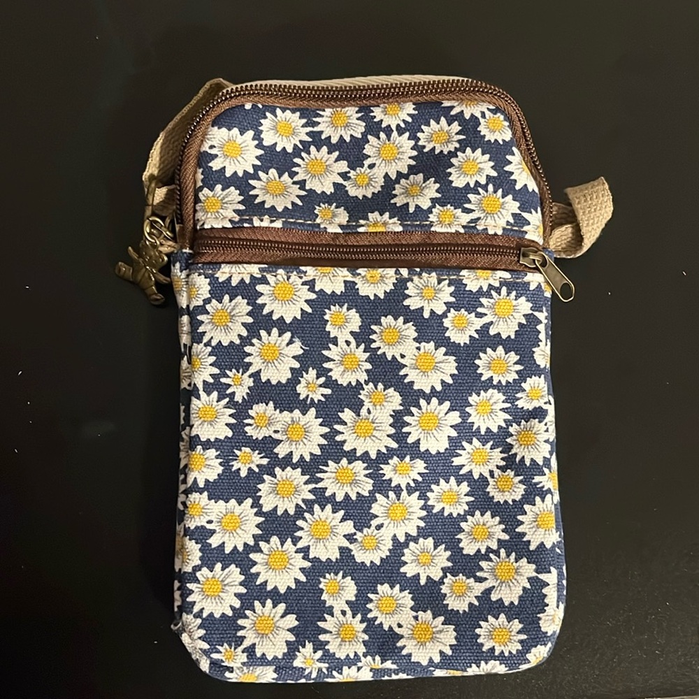 Daisy Blue Crossbody Bag